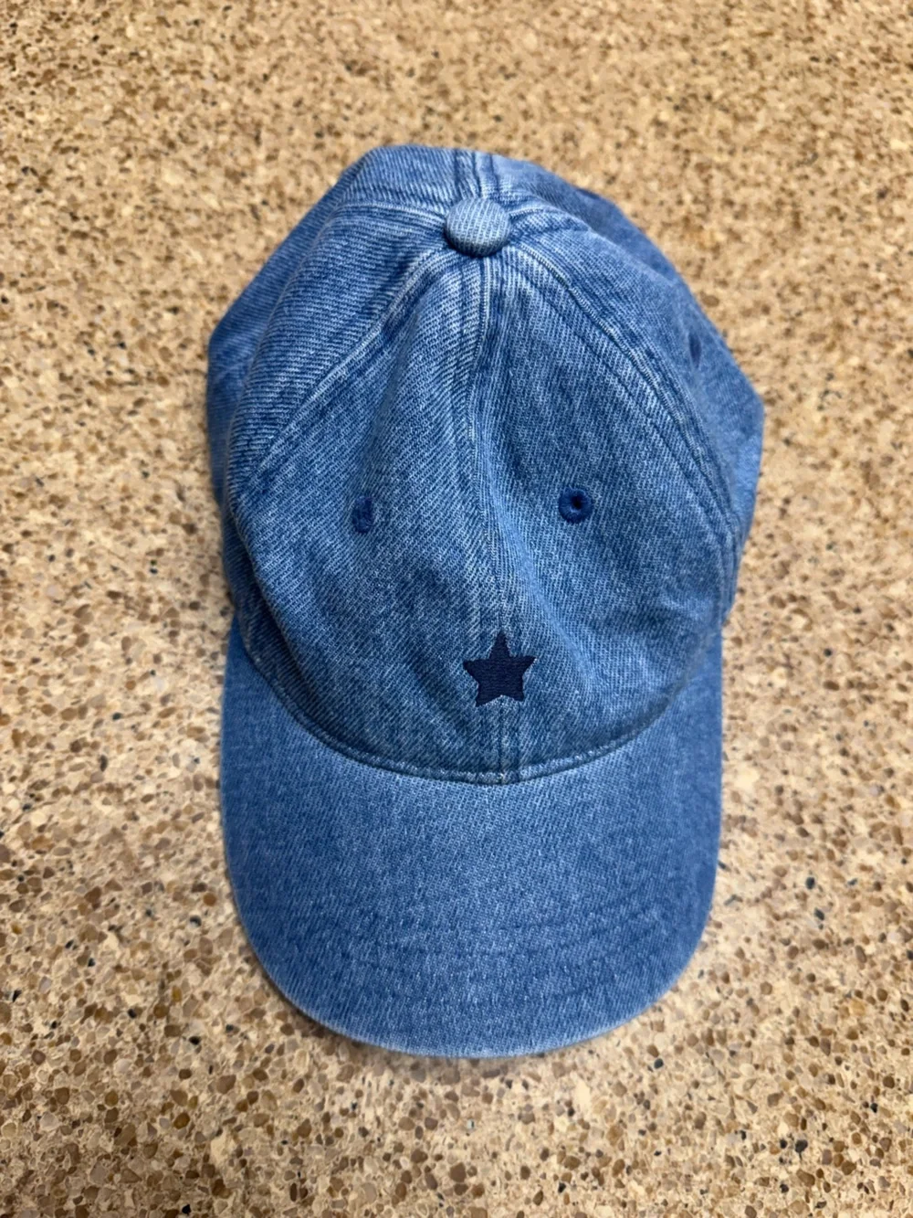 Levi’s Denim Blue Star Cap